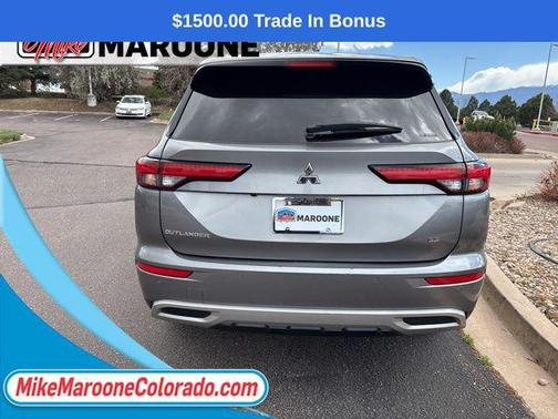 Alloy Silver Metallic 2023 Mitsubishi Outlander SE 2.5 S-AWC