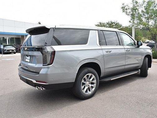 2025 Chevrolet Suburban Premier