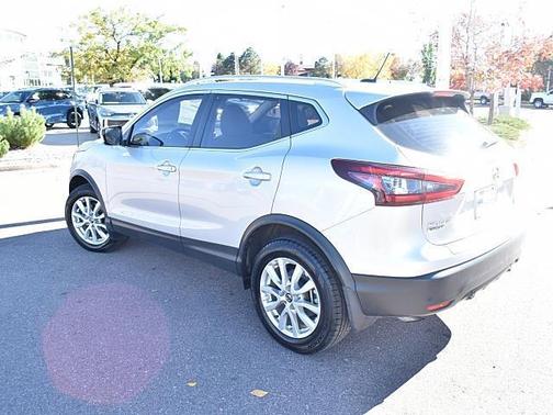 2021 Nissan Rogue Sport SV
