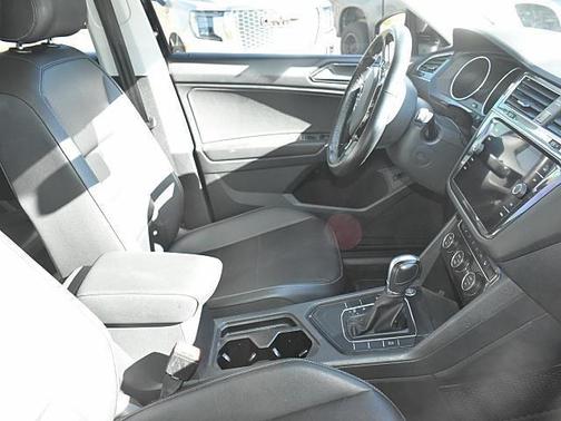 2018 Volkswagen Tiguan 2.0T SEL