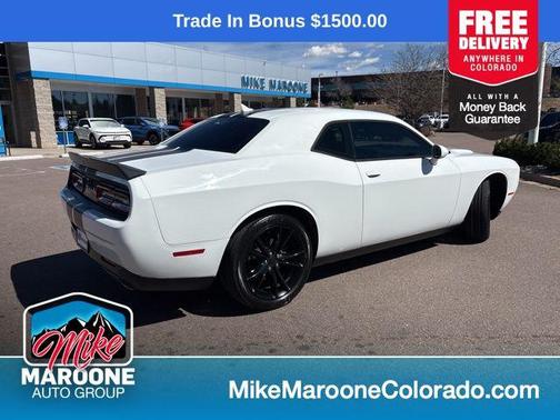 2016 Dodge Challenger SXT