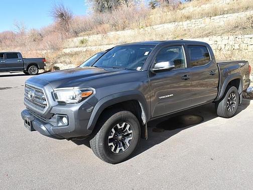 2017 Toyota Tacoma TRD Sport