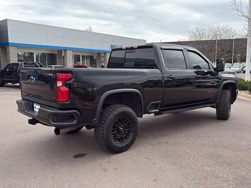 2024 Chevrolet Silverado 2500 4WD Crew Cab Standard Bed ZR2