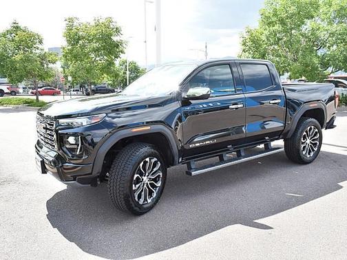 2024 GMC Canyon Denali