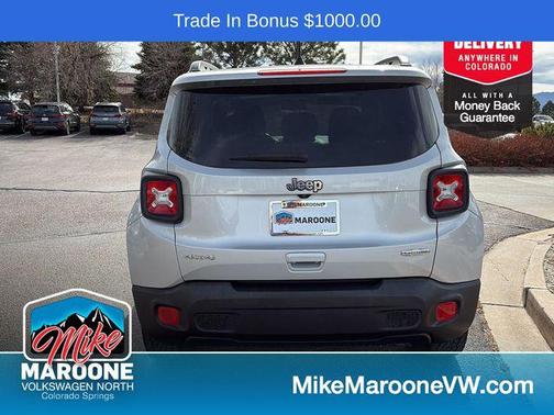 Glacier Metallic 2018 Jeep Renegade Latitude