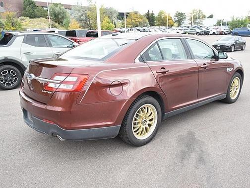 2015 Ford Taurus Limited