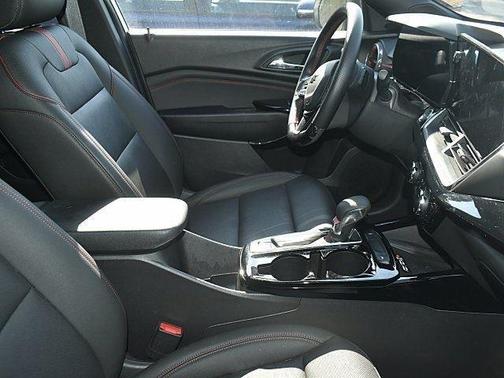 2025 Chevrolet Trax FWD 2RS