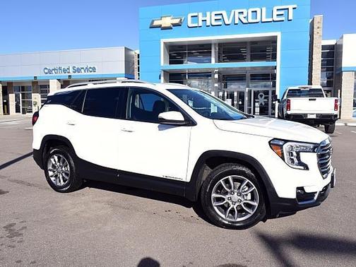 2024 GMC Terrain SLT