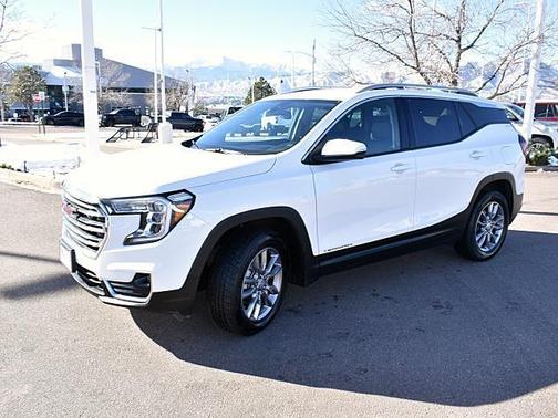 2024 GMC Terrain SLT