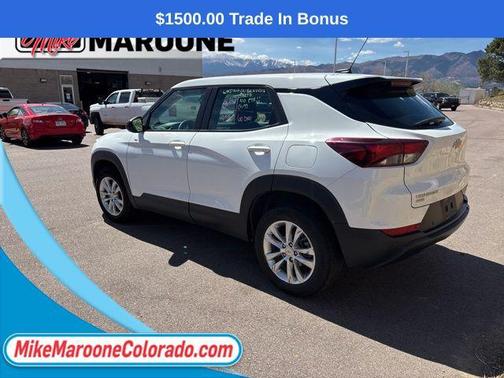 Summit White 2022 Chevrolet Trailblazer LS
