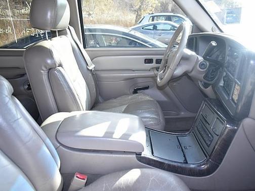 2003 GMC Yukon XL Denali