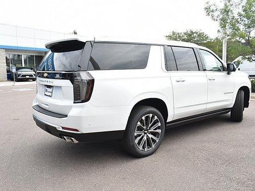 2025 Chevrolet Suburban 4WD High Country