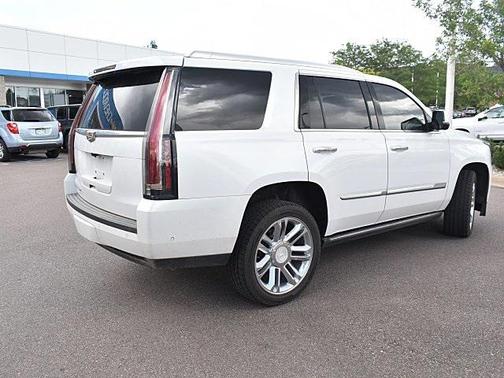 2020 Cadillac Escalade Premium Luxury