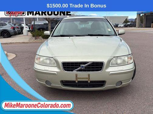 Lunar Gold Metallic 2005 Volvo S60 2.5T
