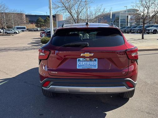 2025 Chevrolet Trax LT