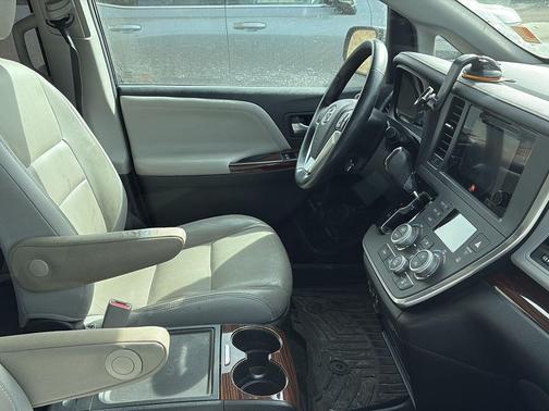 2015 Toyota Sienna Limited