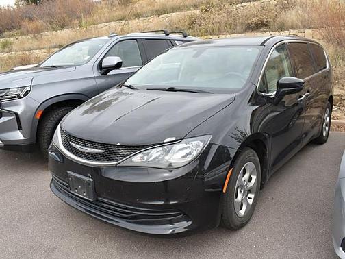 2017 Chrysler Pacifica LX