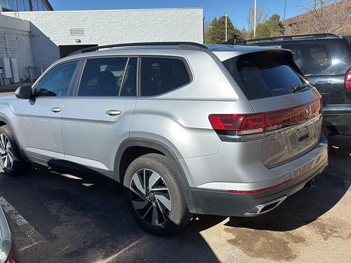 2025 Volkswagen Atlas 2.0T SE w/Technology 4MOTION