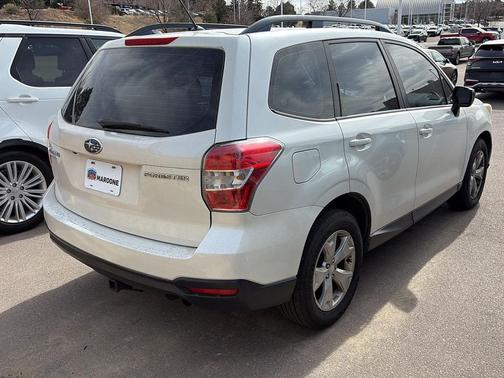 2015 Subaru Forester 2.5i