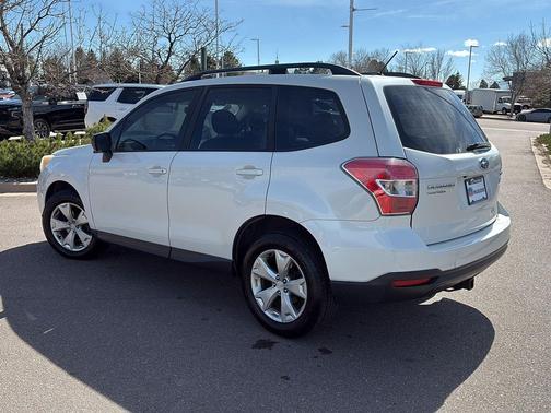 2015 Subaru Forester 2.5i