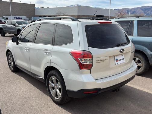 2015 Subaru Forester 2.5i