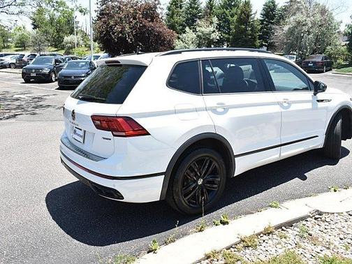 2022 Volkswagen Tiguan 2.0T SE R-Line Black 4MOTION