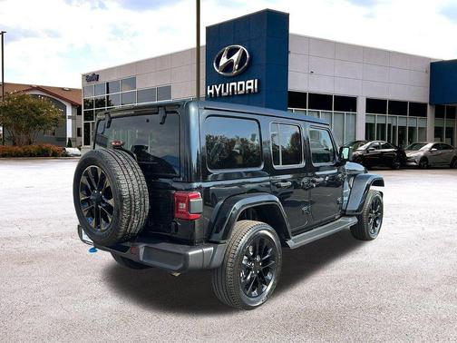2023 Jeep Wrangler 4xe Sahara