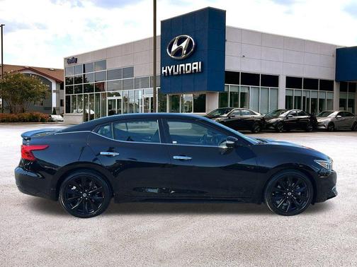 2017 Nissan Maxima 3.5 SR