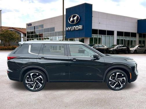 2024 Mitsubishi Outlander SEL Platinum Edition