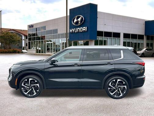 2024 Mitsubishi Outlander SEL Platinum Edition