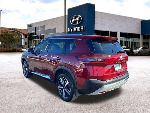 2023 Nissan Rogue Platinum