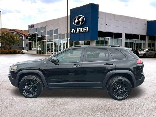 2020 Jeep Cherokee Trailhawk