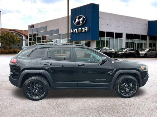 2020 Jeep Cherokee Trailhawk