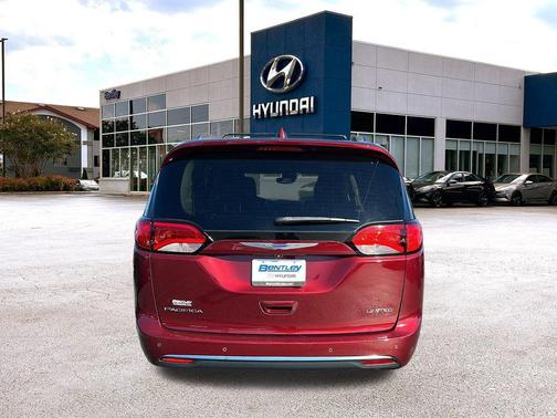 2018 Chrysler Pacifica Limited