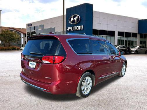 2018 Chrysler Pacifica Limited