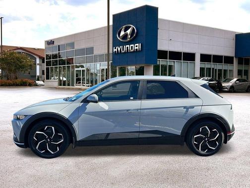 2023 Hyundai IONIQ 5 SE