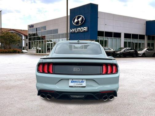 2021 Ford Mustang Mach 1