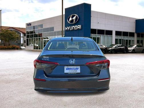 2022 Honda Civic EX