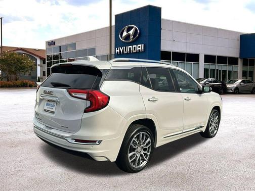 2022 GMC Terrain Denali