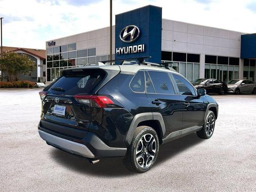 2019 Toyota RAV4 Adventure