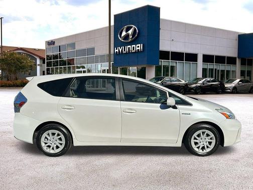 2014 Toyota Prius v Three