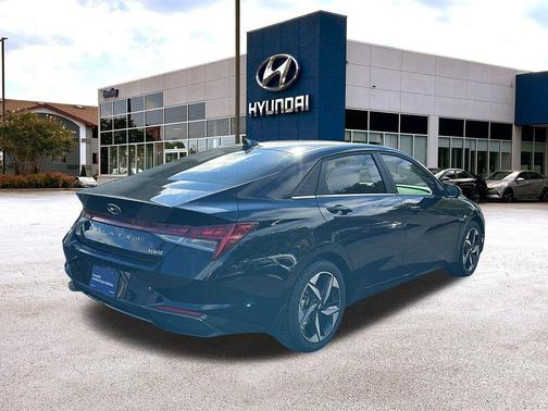 2023 Hyundai ELANTRA HEV Limited