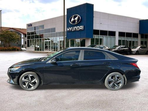 2023 Hyundai ELANTRA HEV Limited