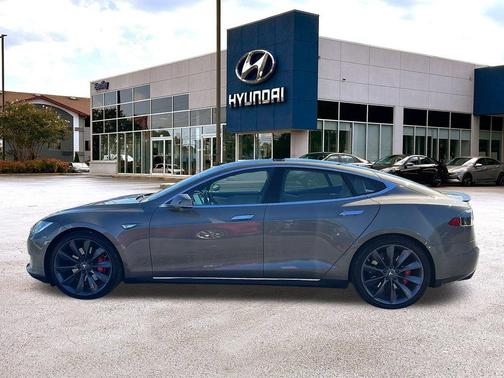 2015 Tesla Model S 90D