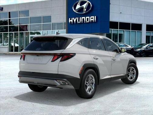 2025 Hyundai TUCSON SE