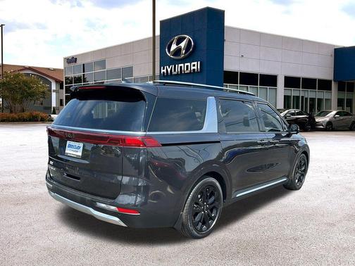 2022 Kia Carnival SX Prestige