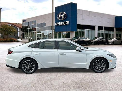 2021 Hyundai SONATA Limited