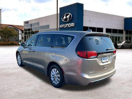 2018 Chrysler Pacifica Touring Plus