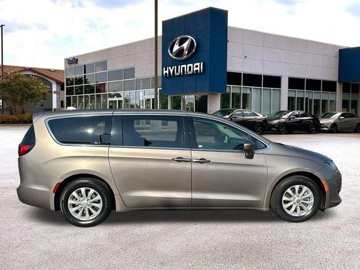 2018 Chrysler Pacifica Touring Plus