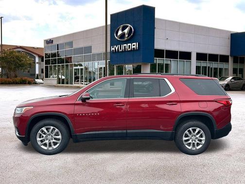 2020 Chevrolet Traverse LT Cloth